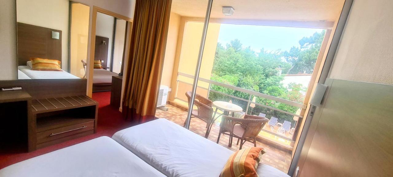 Hotel Le Maritime 아르젤레쉬르메르 객실 사진